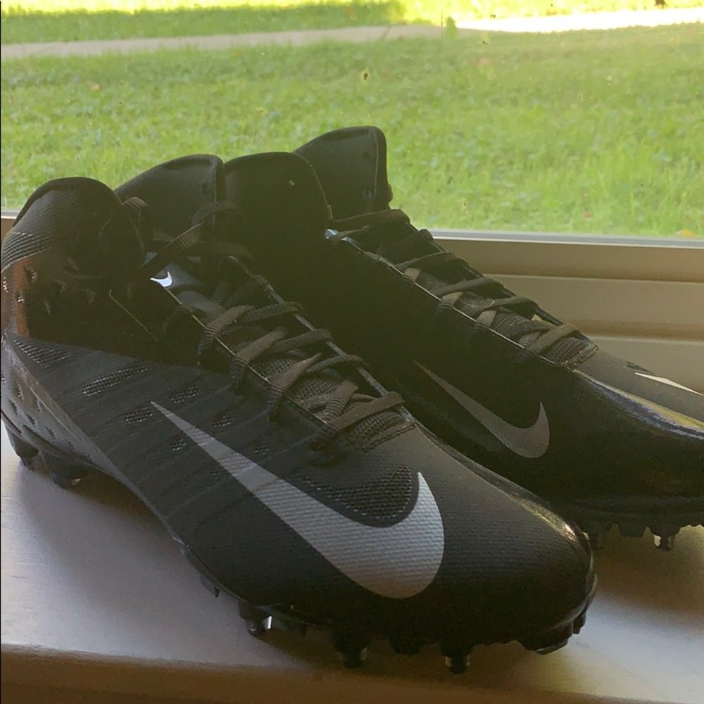 Nike Vapor Elite Cleats